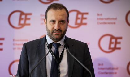 Κόλλιας (ΟΕΕ): Ιστορική συμφωνία - Εθνική ευκαιρία
