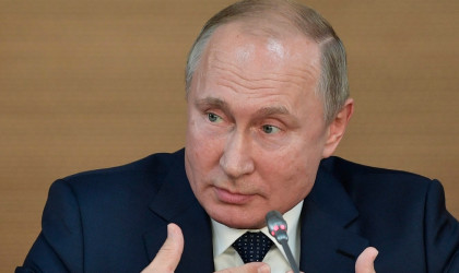 Ρωσία: Ο Πούτιν δίνει εντολή για σταθεροποίηση των λιανικών τιμών στα καύσιμα