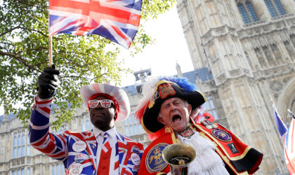 Τι σημαίνει το Brexit για τους επενδυτές