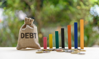 Σταθερά υψηλές οι ληξιπρόθεσμες οφειλές του Δημοσίου