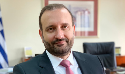 Κόλλιας (ΟΕΕ): Διπλό όφελος από τις φοροελαφρύνσεις