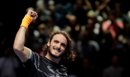 Ο Τσιτσιπάς στον τελικό του ATP Finals! - Νίκησε τον Φέντερερ