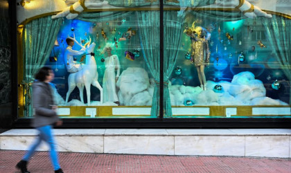 Οι 4 στις 10 επιχειρήσεις επιταχύνουν τον ψηφιακό μετασχηματισμό τους