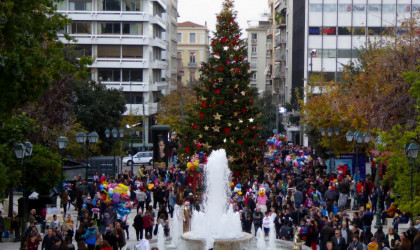 Πώς θα λειτουργήσουν τα καταστήματα μέχρι την Πρωτοχρονιά