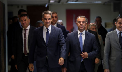 Άρχισε το… μασάζ για τα πλεονάσματα