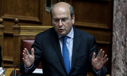 Χατζηδάκης: Οι φτωχοί δεν θα μείνουν χωρίς ρεύμα