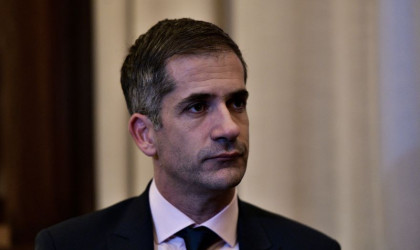 Μπακογιάννης σε οδηγούς: Για να μην σας γράφουμε, μην μας γράφετε