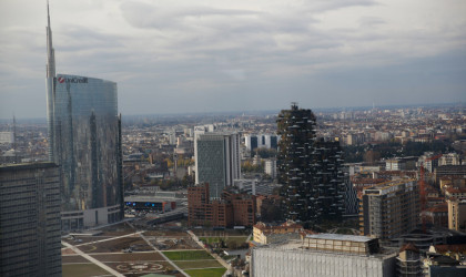Κορωνοϊός Ιταλία: Ο Armani έκλεισε για μία εβδομάδα τα γραφεία στο Μιλάνο