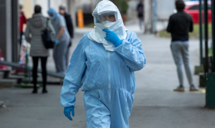Πώς ο κορωνοϊός μπορεί να βυθίσει στην ύφεση τις ΗΠΑ