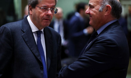 Πυκνώνουν οι επαφές για τα πλεονάσματα αλλά…