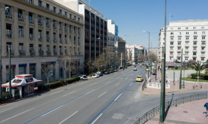 Γράφουν και σβήνουν τις εκτιμήσεις για το ΑΕΠ