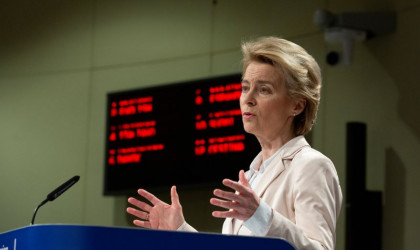 ΕΕ: Η φον ντερ Λάιεν προτείνει να κλείσουν τα σύνορα για 30 μέρες