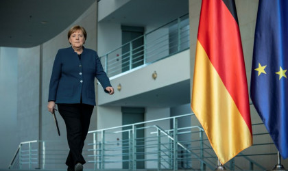 Μύδροι του Der Spiegel κατά του Βερολίνου για τα ευρωομόλογα
