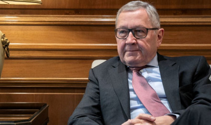 Ρέγκλινγκ: Συνεχής η μεταρρυθμιστική πρόοδος της Ελλάδας – Εκταμίευση δόσης ύψους 747,72 εκατ. ευρώ