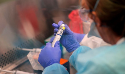 Ο ΠΟΥ τερματίζει τις κλινικές δοκιμές για τα φάρμακα υδροξυχλωροκίνη και Lopinavir/Ritonavir