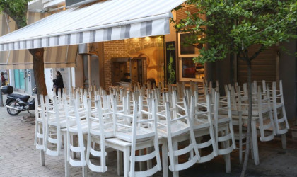 ΕΕΑ: Να επισπευσθεί η επαναλειτουργία των επιχειρήσεων εστίασης