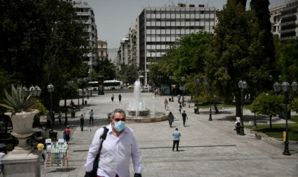 Εξίσωση για δυνατούς λύτες η στήριξη των επιχειρήσεων