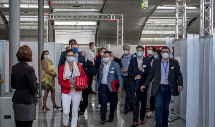 Η ΕΕ ανοίγει τα συνορά της σε 14 χώρες-Η τελική λίστα