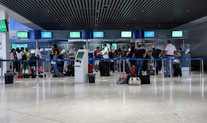 Τι ισχύει για πτήσεις εσωτερικού και εξωτερικού -Ποιοι και πώς μπορούν να ταξιδέψουν 
