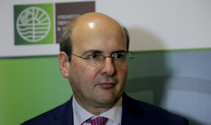 Χατζηδάκης: Αποκλείεται η αύξηση του ΕΤΜΕΑΡ στους λογαριασμούς ρεύματος