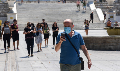 Φορολογικές δηλώσεις: Παραμένει το 30% για τις ηλεκτρονικές συναλλαγές