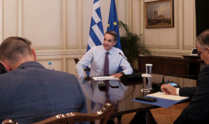 Κορωνοϊός: Σήμα για ελέγχους παντού από το Μαξίμου