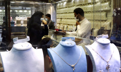 Σαουδ. Αραβία: Αγοραστική φρενίτιδα πριν τον τριπλασιασμό του ΦΠΑ