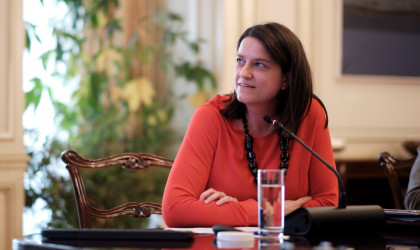 Κεραμέως: Υποχρεωτική η μάσκα από το νηπιαγωγείο