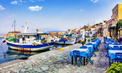 Σε κατάσταση σοκ ο Τουρισμός - Οι κίνδυνοι για την οικονομία