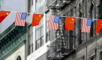 Οι αμερικανικές εταιρείες συνεχίζουν τις δουλειές στην Κίνα