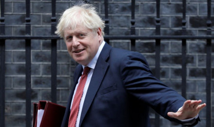 The Sun: Ο Τζόνσον έτοιμος να αποχωρήσει από τις συνομιλίες για το Brexit