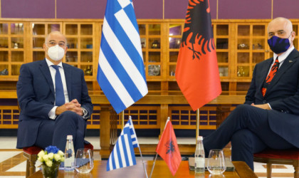 Στην Χάγη Ελλάδα και Αλβανία για την οριοθέτηση ΑΟΖ