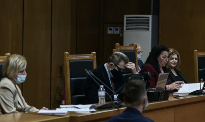 Χρυσή Αυγή: Διακοπή της δίκης - Η πρόεδρος «άδειασε» την εισαγγελέα