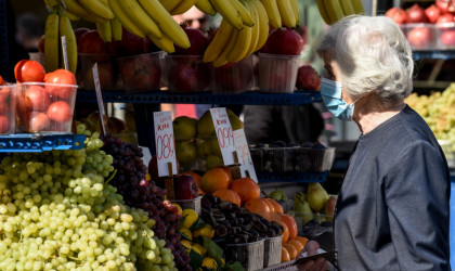 ΕΛΣΤΑΤ:Αύξηση κατά 3,42 δισ. ευρώ σημείωσε το δ' τρίμηνο πέρυσι το διαθέσιμο εισόδημα των νοικοκυριών 