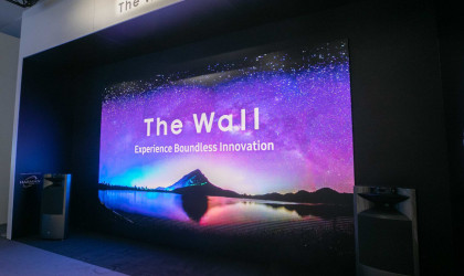 H κορυφαία LED οθόνη Samsung The Wall ήρθε στην Ελλάδα