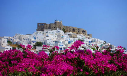 H Αστυπάλαια στα 50 μυστικά νησιά της Ευρώπης για τους Γάλλους