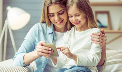 Πώς μπορείτε να διατηρήσετε το κινητό τηλέφωνο του παιδιού σας ασφαλές
