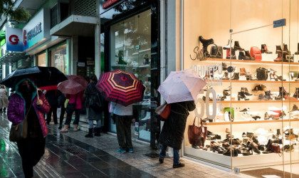 Ανοιχτά σήμερα τα καταστήματα και τα σούπερ μάρκετ