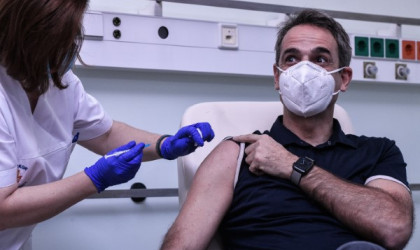 Εμβολιάστηκαν ο πρωθυπουργός και η Πρόεδρος της Δημοκρατίας
