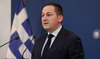 Πέτσας σε δημάρχους: Να επιταχυνθεί ο αποχιονισμός και οι καθαρισμοί