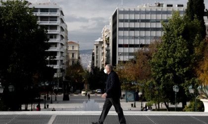 Σε πληθωριστικό κλοιό οι καταναλωτές σε όλο τον κόσμο - Ποιες είναι οι παγκόσμιες τάσεις