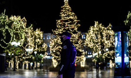 Πρωτοχρονιά με μπλόκα παντού για αποτροπή ρεβεγιόν