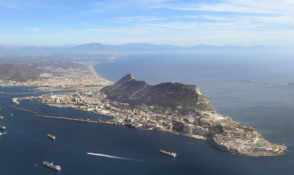Σε νέα καραντίνα το Γιβραλτάρ, υποψίες για εμφάνιση της βρετανικής μετάλλαξης