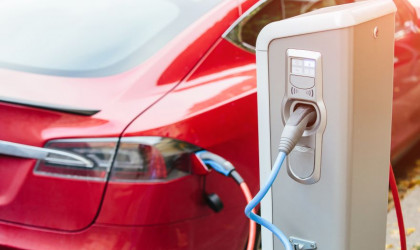 Volkswagen και Audi αμφισβητούν την πρωτοκαθεδρία της Tesla