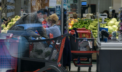 Τι αλλάζει στα σούπερ μάρκετ από Δευτέρα