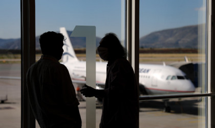 Οι εμβολιασμοί θα σώσουν… τις αεροπορικές εταιρείες