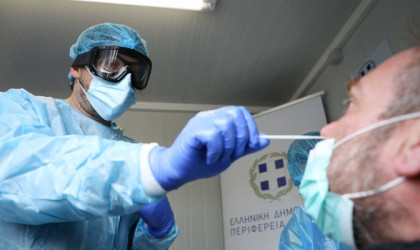 Rapid tests στο σπίτι -Ενα δωρεάν τεστ για κάθε πολίτη την εβδομάδα, τι ανακοινώθηκε