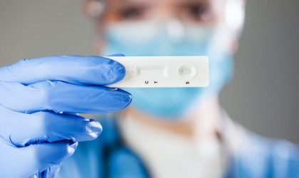 Σχολεία: Τι ισχύει στην περίπτωση που βγει θετικό το self test
