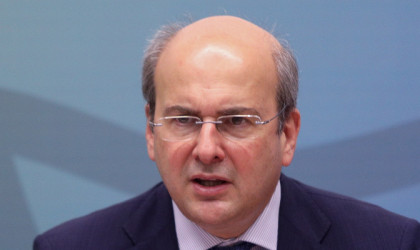 Χατζηδάκης: Τερατώδη ψέματα και fake news από τον ΣΥΡΙΖΑ για το εργασιακό 