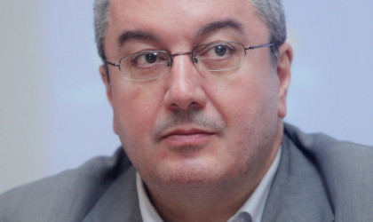 Μόσιαλος: H κολχικίνη δεν μειώνει τη θνητότητα στους νοσοκομειακούς ασθενείς Covid-19